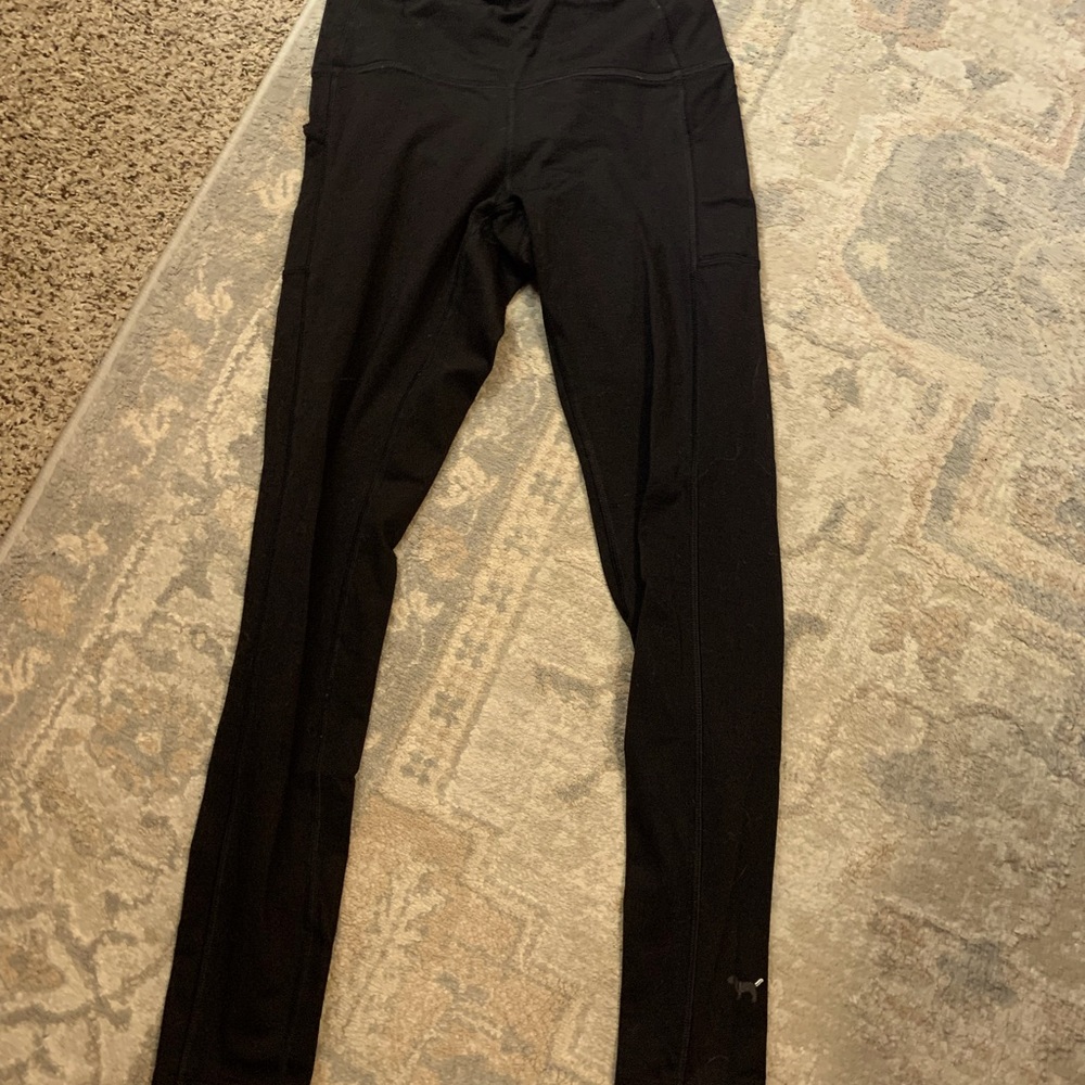 Victoria’s Secret fleece lined leggings size small